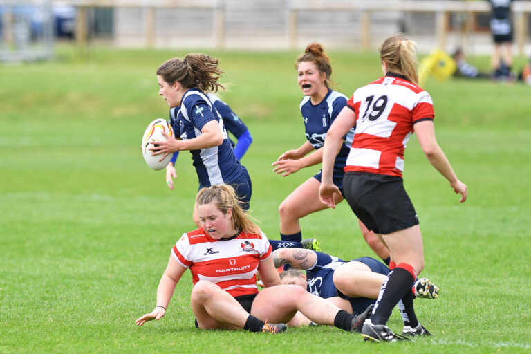 female rugby players